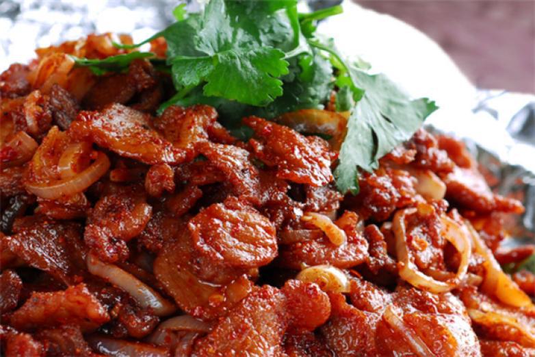 小东家碳在烧烤肉